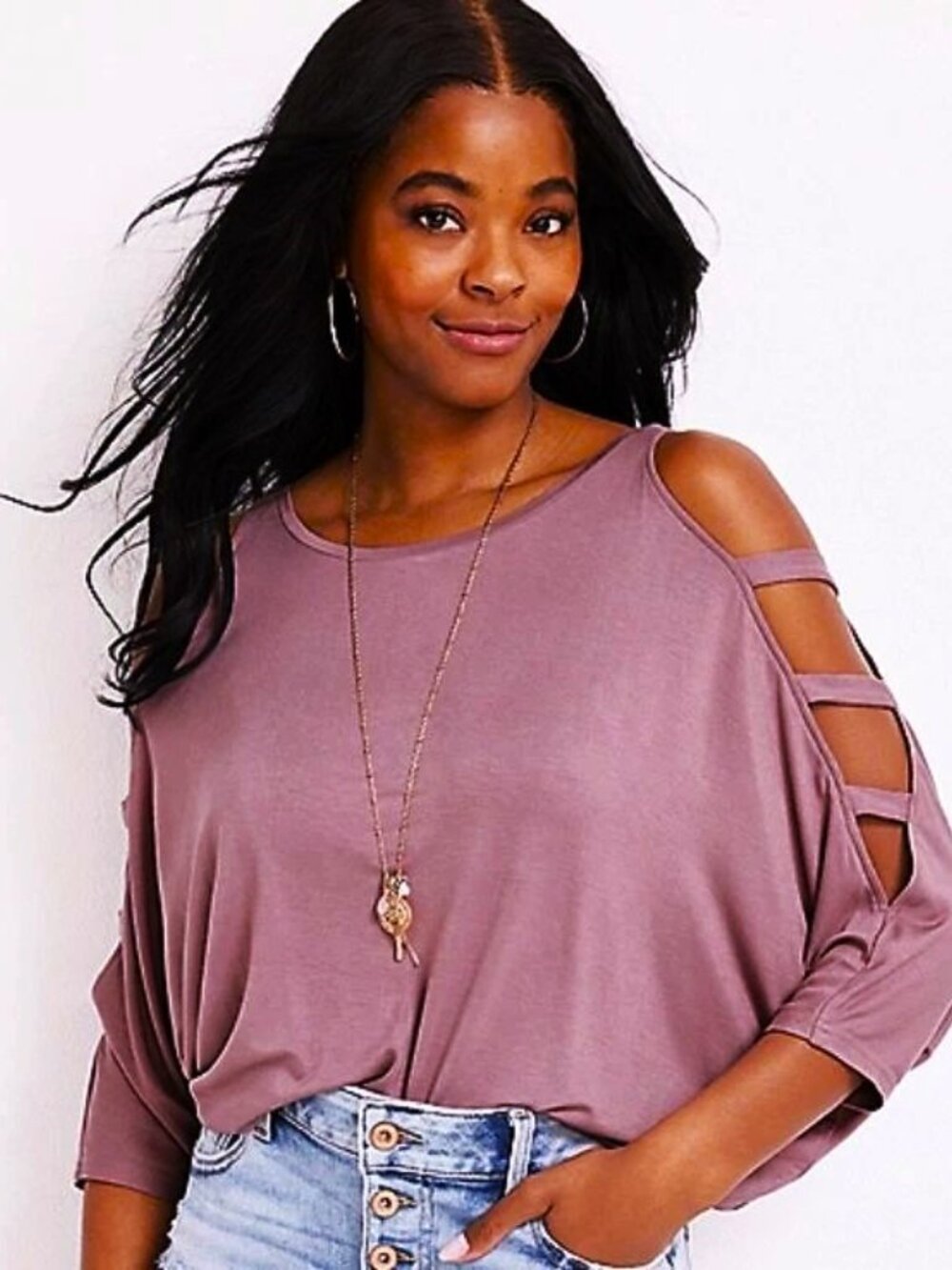 Beautiful cold shoulder blouse w/ dolman sleeves size Medium